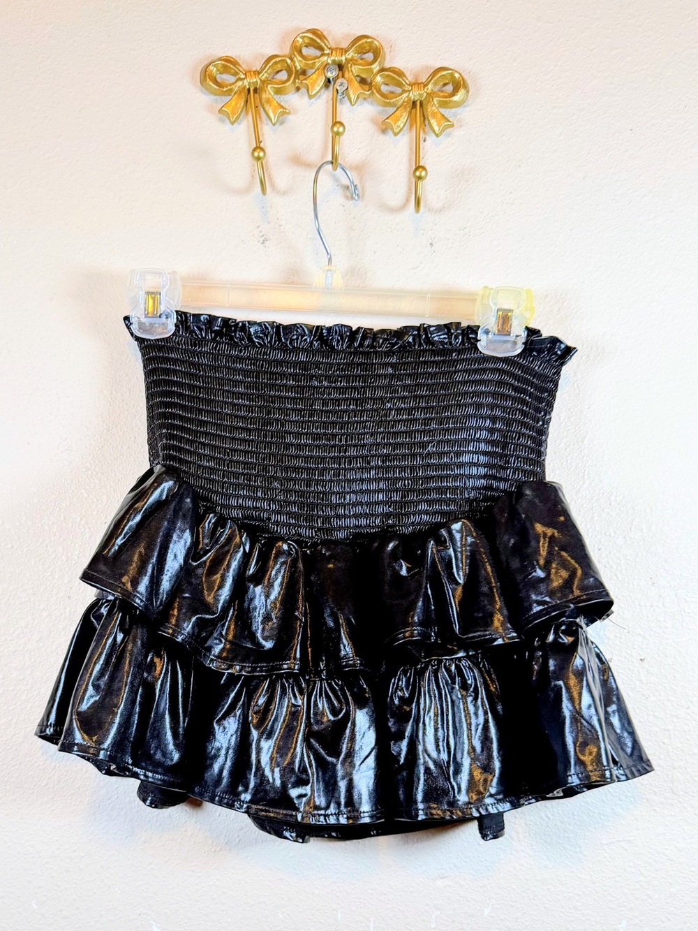QUEEN OF SPARKLES Black Shiny Ruffle Mini Skirt. Size XS